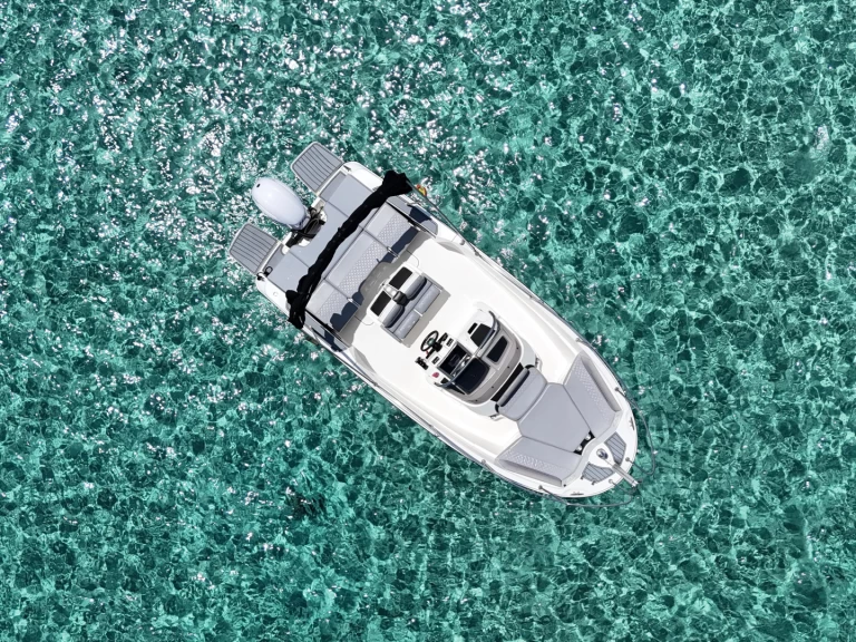 Motorboat to hire Ibiza Town at the best price