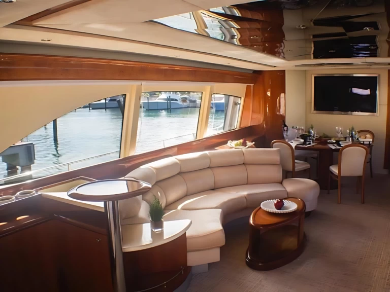 Hire a Custom Made custom La Romana