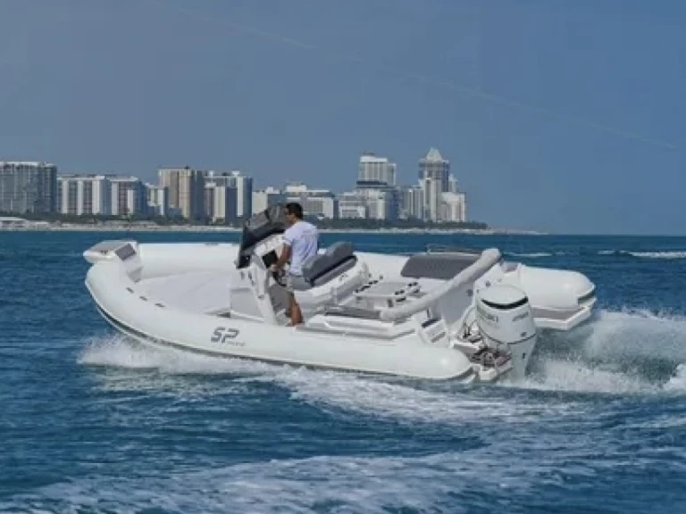 Hire RIB with or without skipper Sea prop Baiae