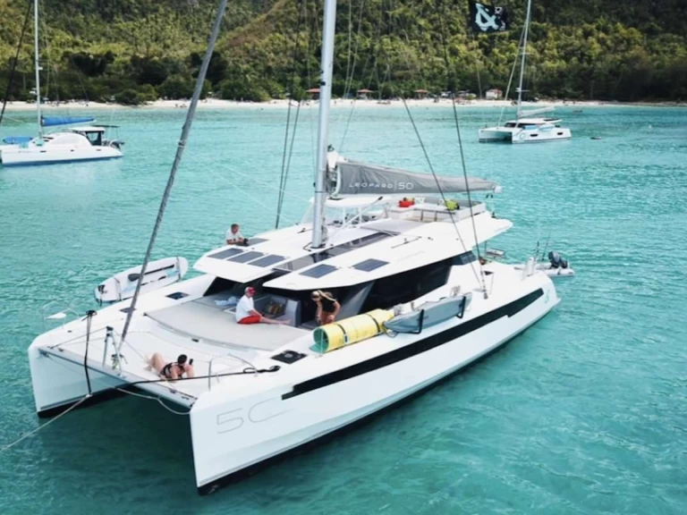 Luxury Yacht to hire Virgin Gorda Island at the best price