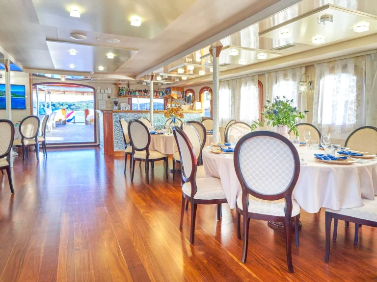 Yacht charter Trogir - Custom CASABLANCA on SamBoat