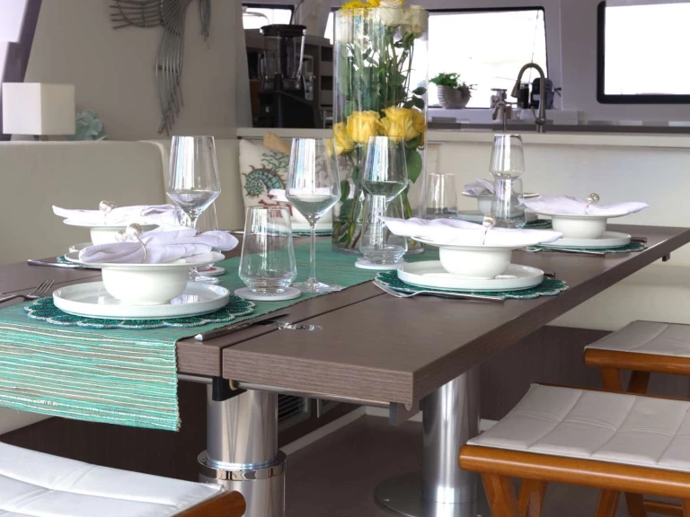 Hire Luxury Yacht with or without skipper Bali Nassau