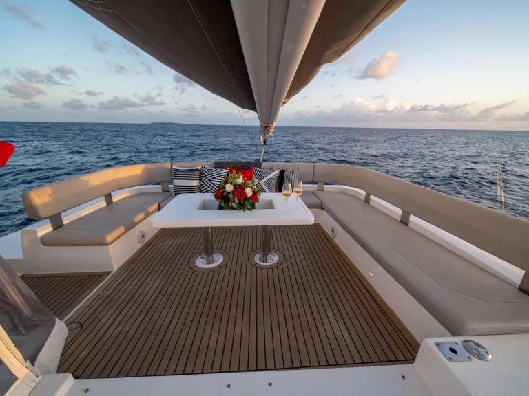 Hire Luxury Yacht with or without skipper Leopard Virgin Gorda Island