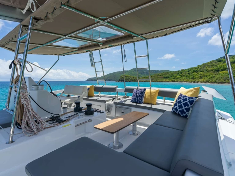 Luxury Yacht hire in U.S. Virgin Islands - Dufour WALK'N ON SUNSHINE
