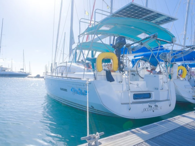 Sailboat hire in Parish of Saint George - Jeanneau Sun Odyssey 44 Ds