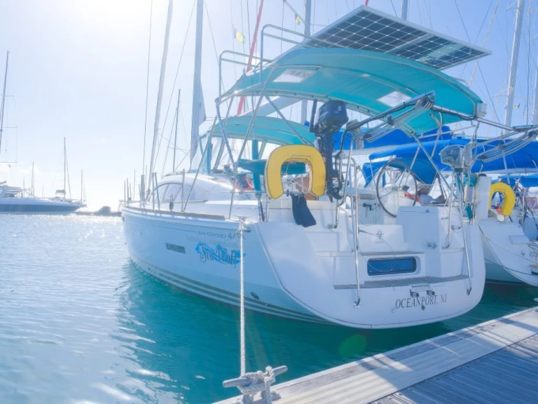 Sailboat hire in Parish of Saint George - Jeanneau Sun Odyssey 44 Ds