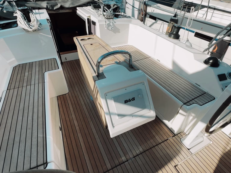 Sailboat hire in Fethiye - Bavaria Bavaria C38