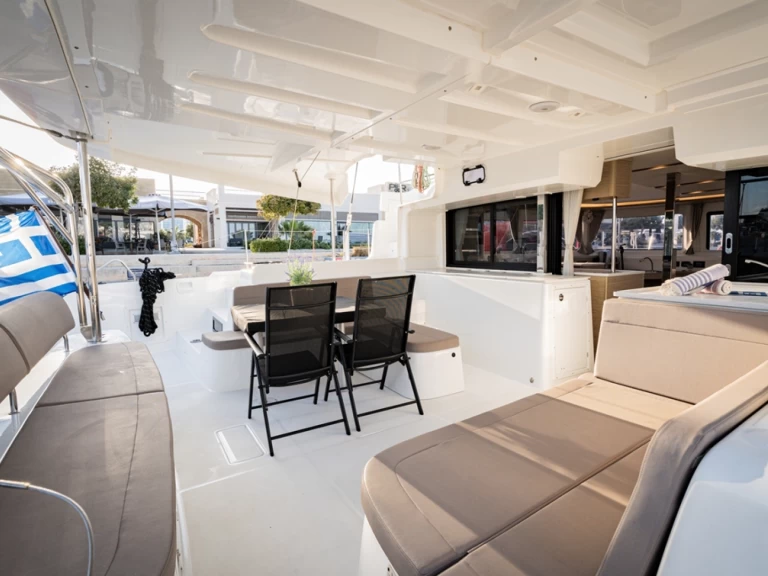 Charter a Lagoon Lagoon 46 in Piso Livadi on Samboat