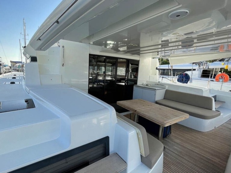 Yacht hire Parish of Saint George cheap Lagoon 50