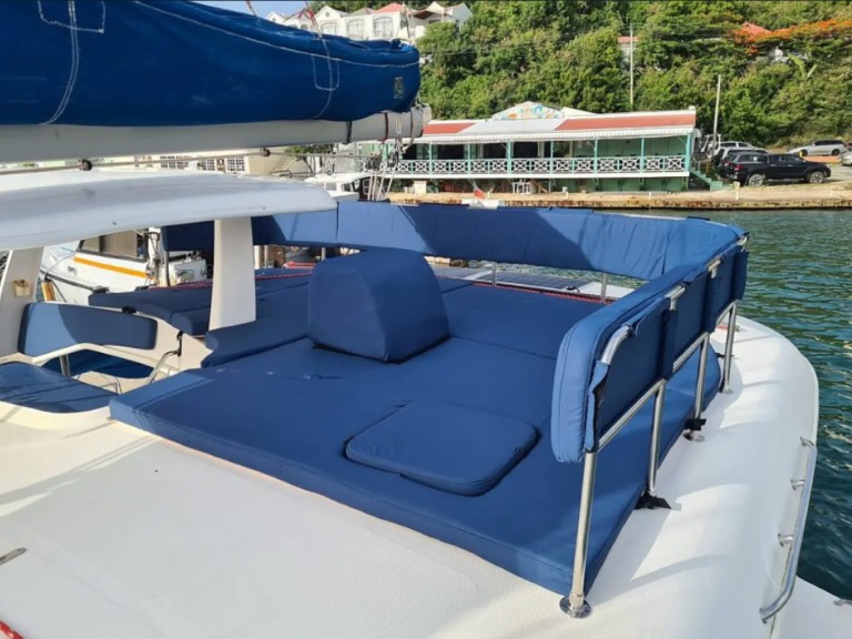 Hire Catamaran Leopard Catamarans / Robertson & Caine with a boat licence