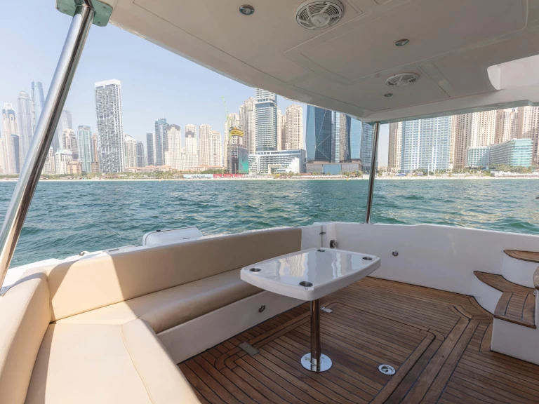 Yacht charter Dubai Marina - Oryx 46ft on SamBoat