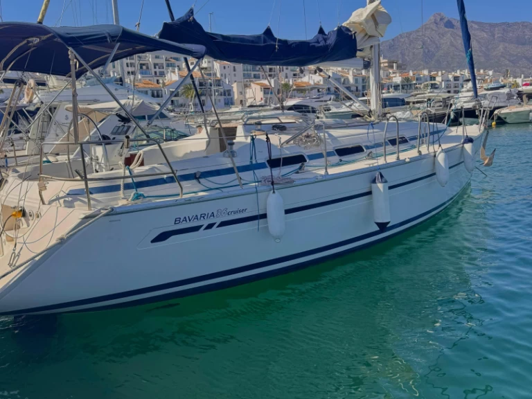 Yacht hire Puerto Deportivo de Lujo en Marbella cheap Bavaria 36 Cruiser