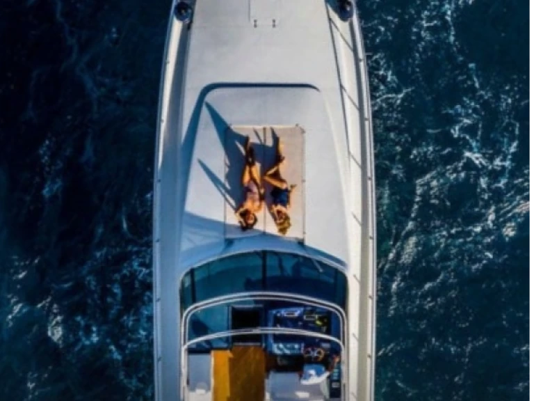 Hire Luxury Yacht with or without skipper Mochi Craft Santa Eulària des Riu