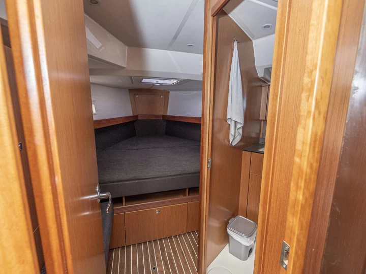 Sailboat hire in Kalkara - Bavaria Bavaria 41