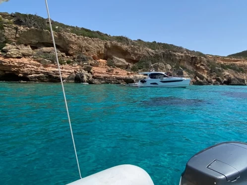 Hire a Sacs Sacs S 540 Young Ibiza Town