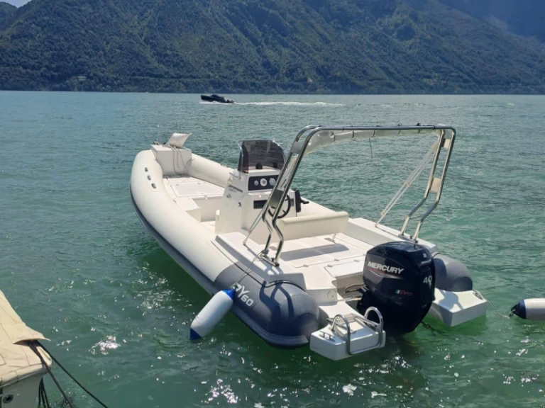 Hire a Panamera PY60 Como (City)