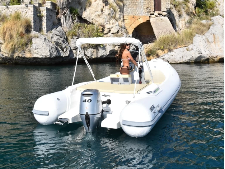 RIB hire in Palermo - Altamarea Wave 20
