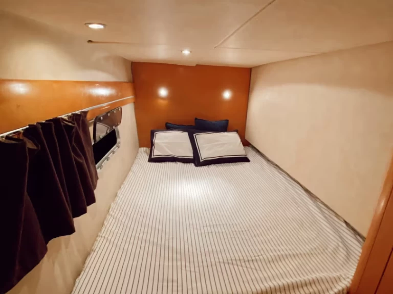 Charter a Fountaine Pajot Highland 35 in Belém on Samboat