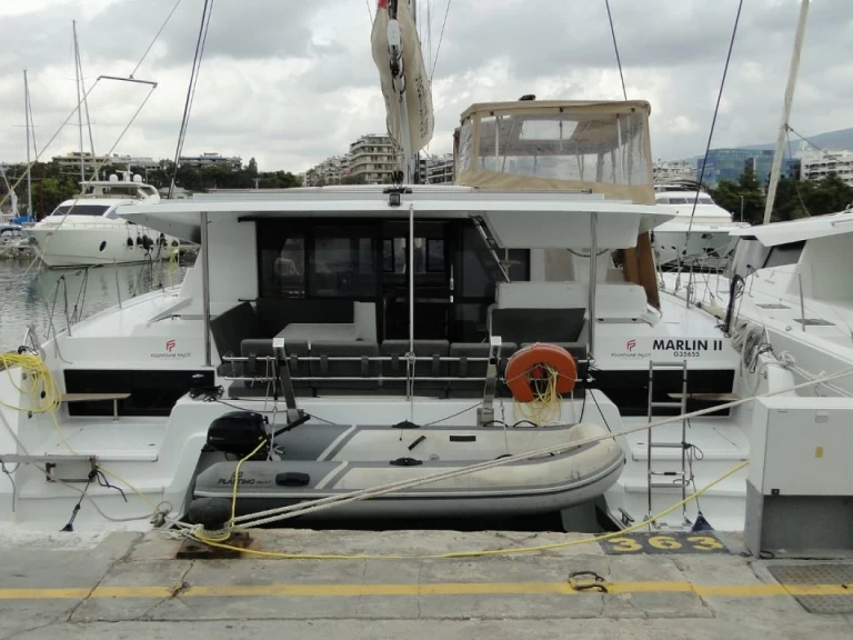 Catamaran to hire Alimos at the best price