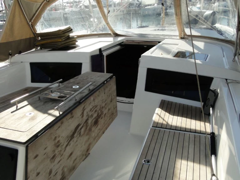 Yacht charter Alimos - Dufour Dufour 470 on SamBoat