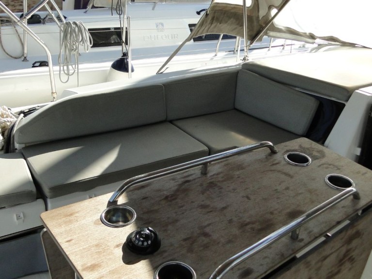 Hire Sailboat with or without skipper Bénéteau Alimos