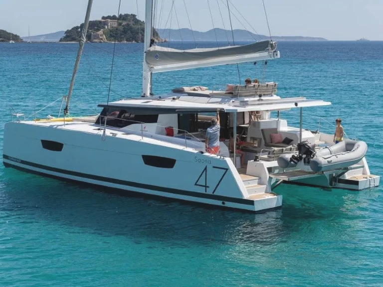 Charter a Fountaine Pajot Saona 47 in Road Town on Samboat