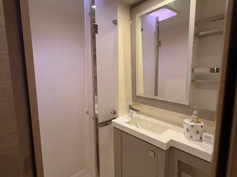 Hire Catamaran with or without skipper Fountaine Pajot Road Town