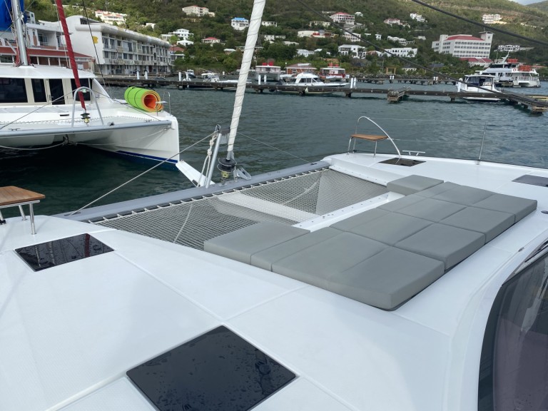 Hire Catamaran Fountaine Pajot with a boat licence