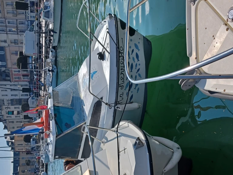 Charter a Jeanneau Esteou 530 in Dieppe on Samboat