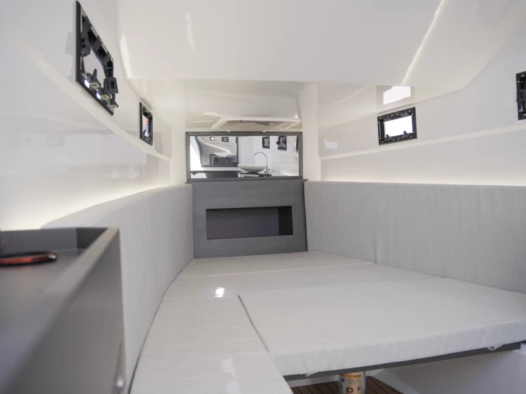 Yacht charter Torre Annunziata - Pirelli Pirelli 42 EFB on SamBoat