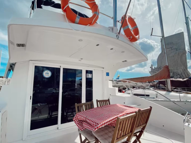Charter a Fountaine Pajot Highland 35 in Belém on Samboat