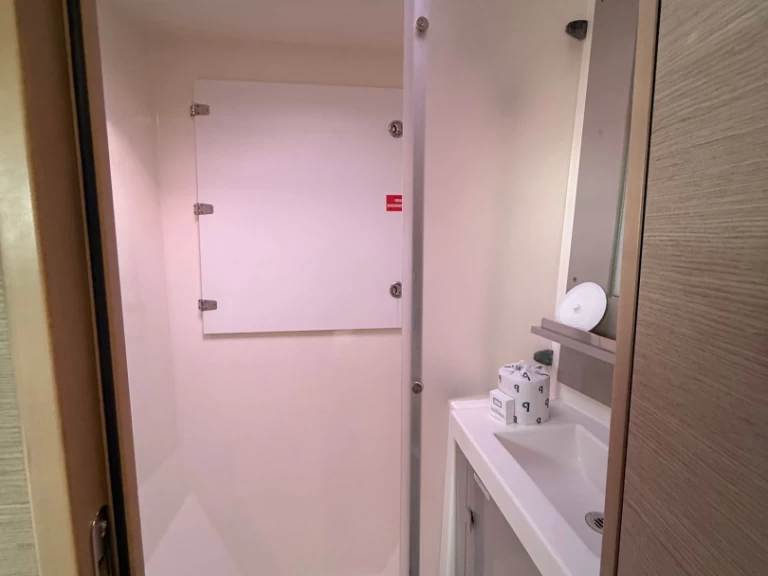 Hire Catamaran with or without skipper Fountaine Pajot Road Town