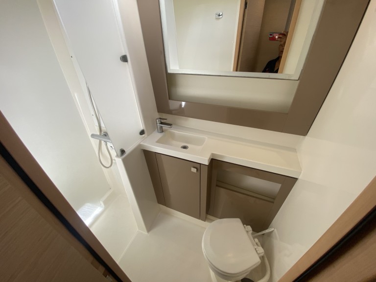 Catamaran to hire Road Town at the best price