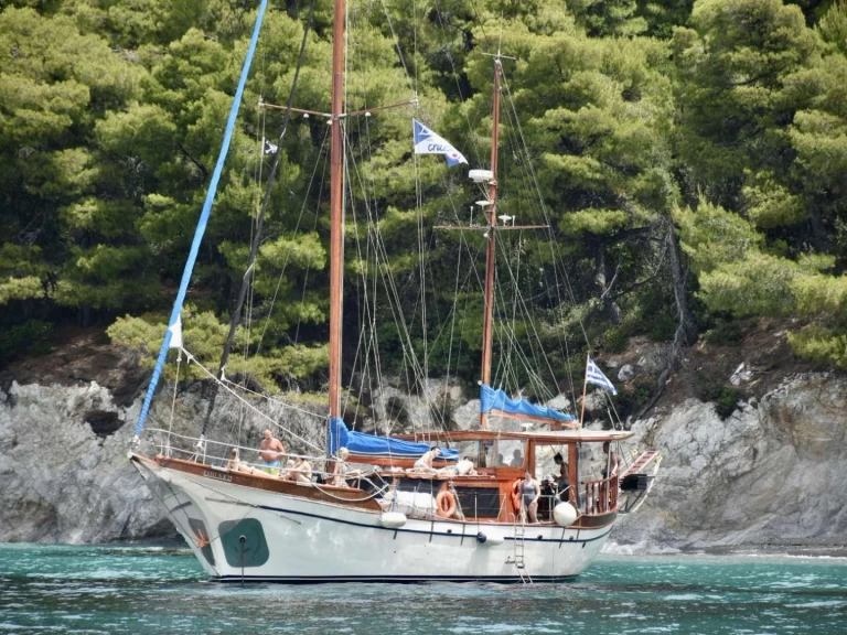 Sailboat hire in Skiathos - Custom Made Gulet