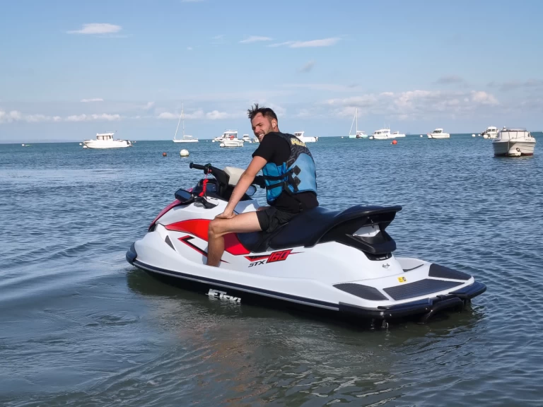 Jet ski hire in Saint-Malo - Kawasaki Stx 160
