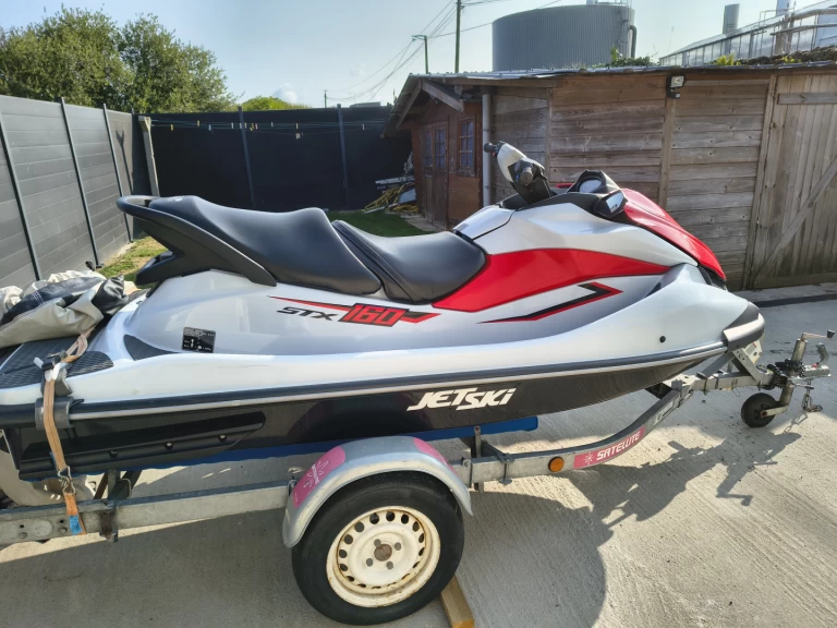 Hire Jet ski with or without skipper Kawasaki Saint-Malo