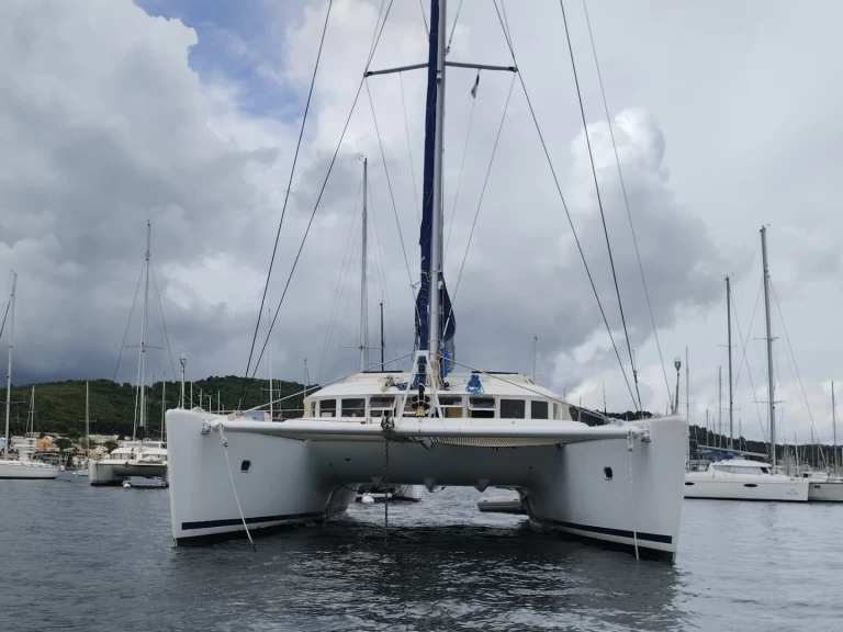 Hire Motorboat with or without skipper Lagoon Nice Ferry Port