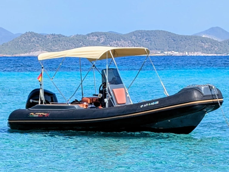 Hire a Almarine Almar 585 Marina Formentera