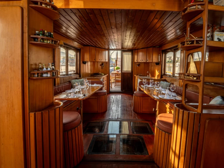 Yacht hire Marina Delta Kallithea cheap Athenian Cruiser