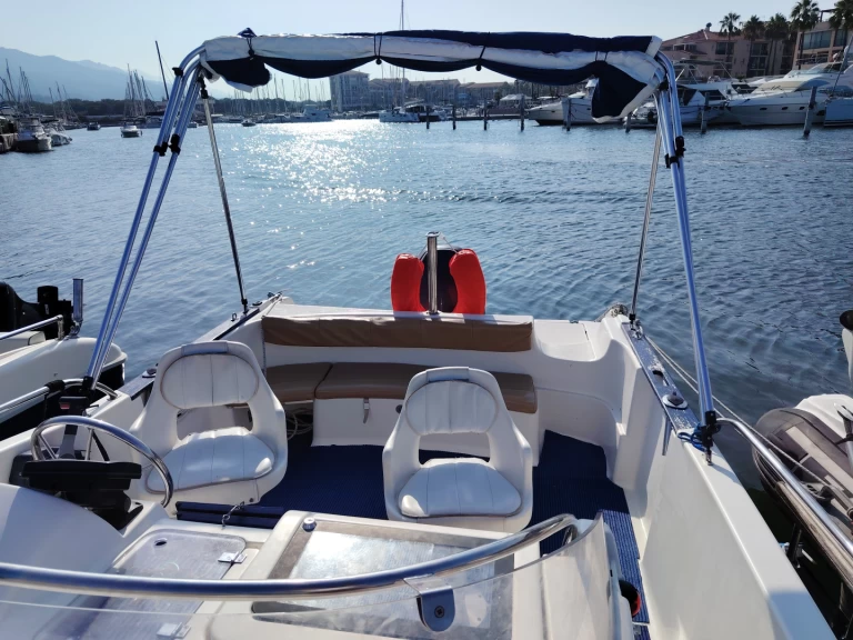 Yacht charter Argelès-sur-Mer - Jeanneau Cap Camarat 625 WA on SamBoat