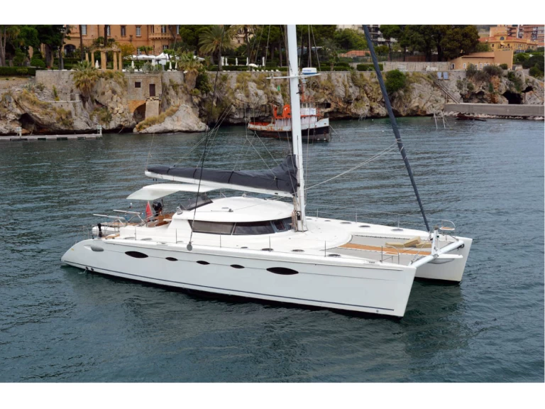 Hire a Fountaine Pajot Eleuthera 60 Capo d'Orlando