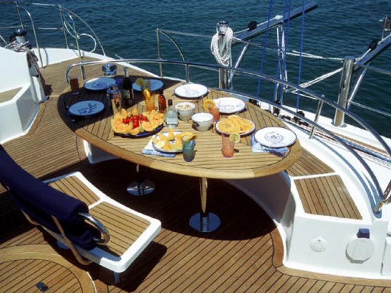 Charter a Fountaine Pajot Eleuthera 60 in Capo d'Orlando on Samboat