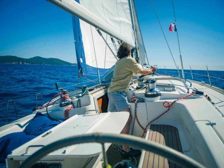 Yacht charter Cavalaire-sur-Mer - Bavaria Bavaria 50 on SamBoat