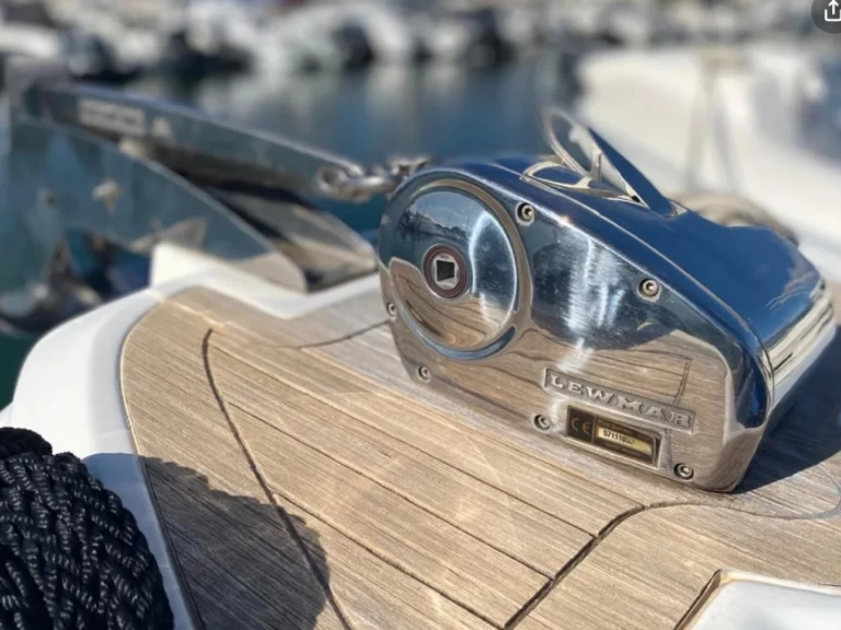 Yacht hire Le Gosier cheap Prince 28 WA