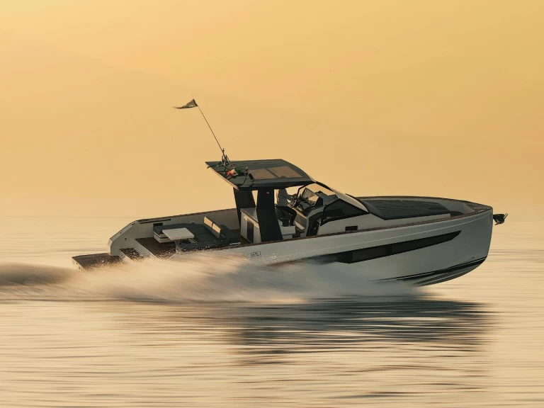 Yacht charter Antibes - Fiart Fiart Seawalker 43 on SamBoat