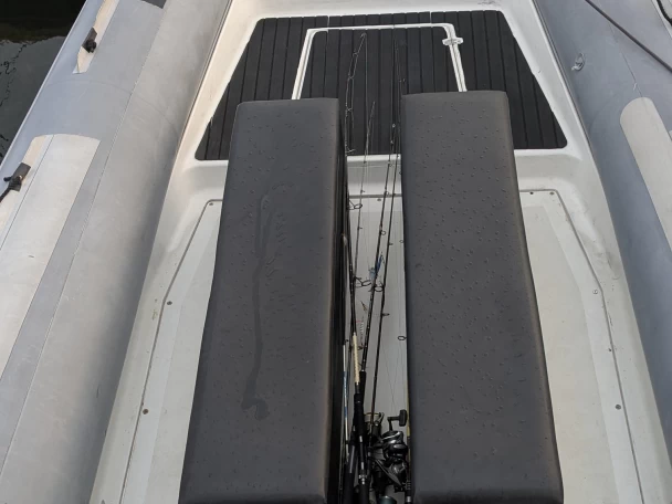 Hire RIB Lomac with a boat licence