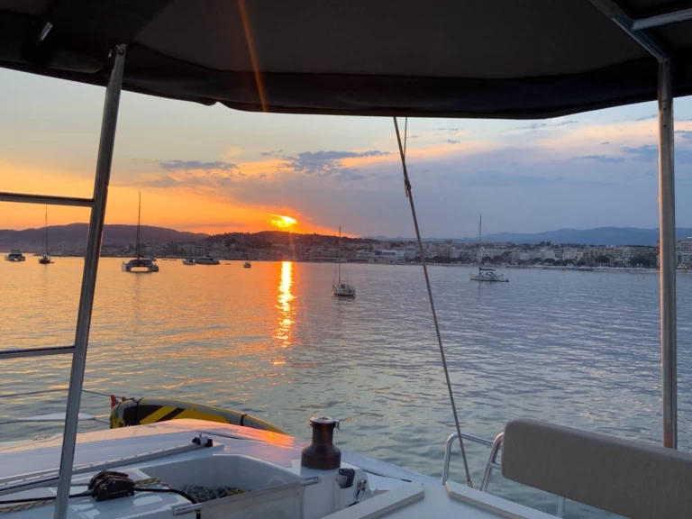 Charter a Bali Bali 4.6 in Marseille on Samboat