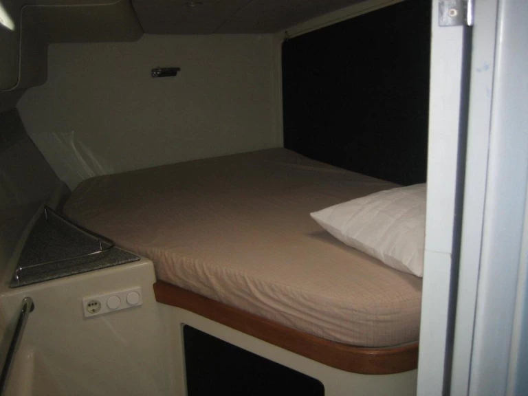 STEALTH yachts Stealth 420 SC charter bareboat or skippered in  Palma de Mallorca