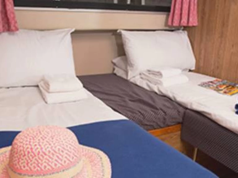 Hire a Le Boat Cirrus A Saint-Gilles-Croix-de-Vie