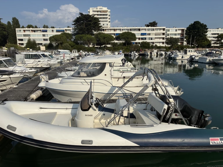 Yacht hire Le Pouliguen cheap Valiant 650 Cruiser
